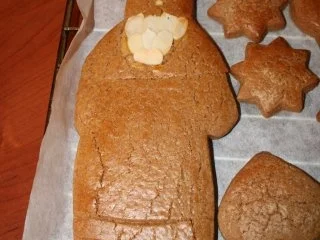Sinterklaaspop aus Spekulatius - Rezept - Bild Nr. 5