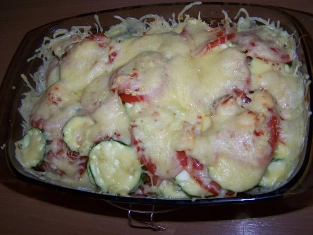 Tomaten-Zucchini-Auflauf mit Putenbrust - Rezept