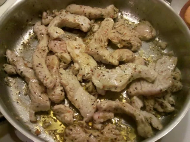 Rezept: Geflügel: Herbstliche Putenstreifen auf Spätzle Bild Nr. 3 Geflügel: Herbstliche Putenstreifen auf Spätzle - Rezept - Bild Nr. 3