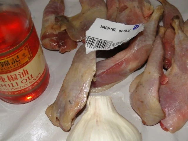 Rezept: Asiatisches Menü: Wachtelkeulen einmariniert Bild Nr. 2 Asiatisches Menü: Wachtelkeulen einmariniert - Rezept - Bild Nr. 2