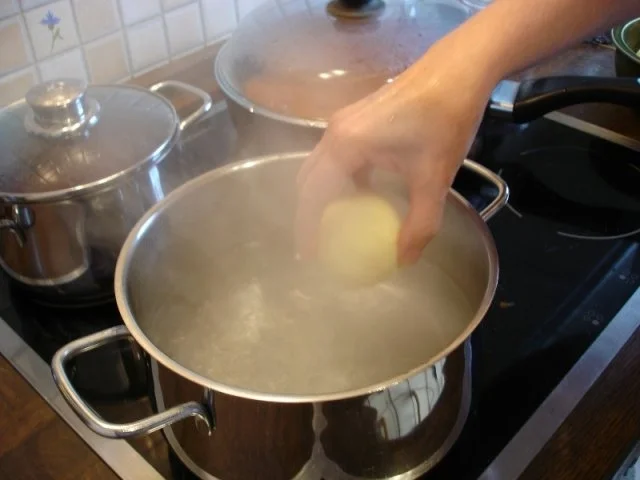 Rezept: Rindergulasch mit Knödel und Apfel-Rotkohl Bild Nr. 18 Rindergulasch mit Knödel und Apfel-Rotkohl - Rezept - Bild Nr. 18