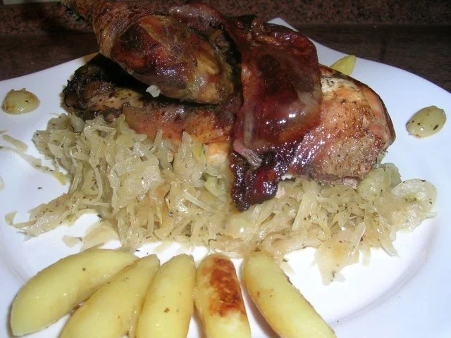 Rezept: Wildfasan auf Sekt-Sauerkraut mit Weintrauben und Schupfnudeln (unser Nikolaus-Essen) Bild Nr. 6 Wildfasan auf Sekt-Sauerkraut mit Weintrauben und Schupfnudeln (unser Nikolaus-Essen) - Rezept - Bild Nr. 6