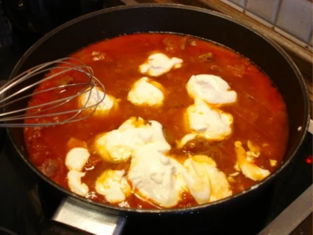 Rindergulasch mit Semmelknödel und Rotkohl - Rezept - Bild Nr. 11