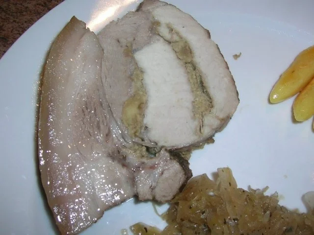 Rezept: Schweinelendchen mit Walnuss-Pesto-Füllung Bild Nr. 2 Schweinelendchen mit Walnuss-Pesto-Füllung - Rezept - Bild Nr. 2