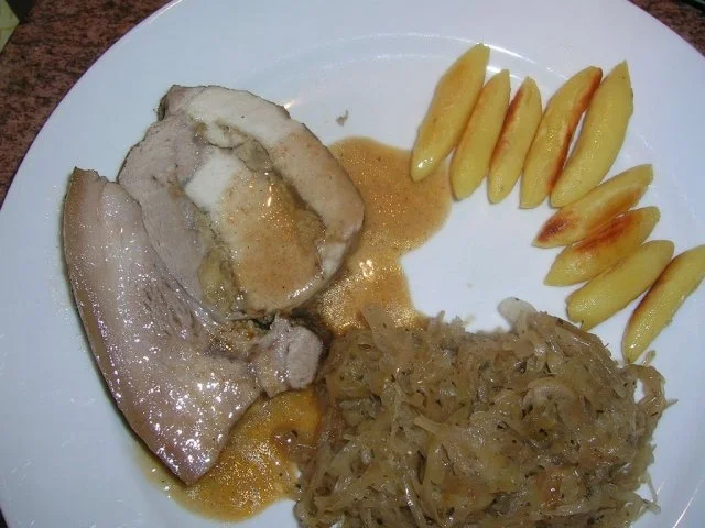 Rezept: Schweinelendchen mit Walnuss-Pesto-Füllung Schweinelendchen mit Walnuss-Pesto-Füllung - Rezept