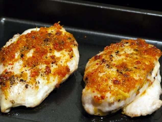 Orangenhähnchen mit Polenta-Kräuter-Schnitten und Ofentomaten - Rezept - Bild Nr. 9