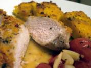 Rezept: Orangenhähnchen mit Polenta-Kräuter-Schnitten und Ofentomaten Orangenhähnchen mit Polenta-Kräuter-Schnitten und Ofentomaten - Rezept