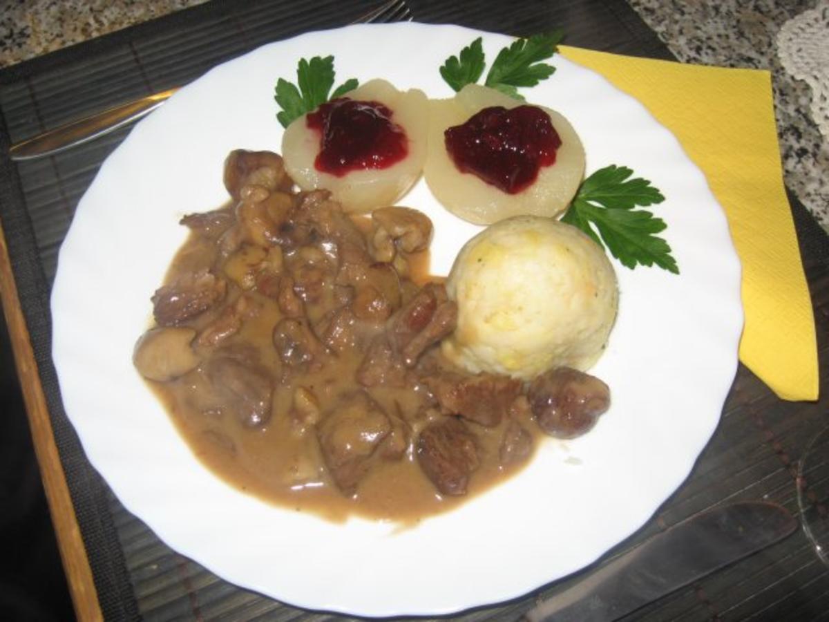 Ragout von der Gänsekeule mit Rotwein-Maronen - Rezept von barbara62