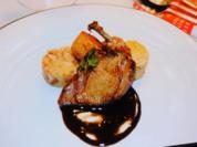 Taubenbrust an Rotweinsoße mit 3erlei vom Serviettenknödel - Rezept
