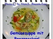 Gemüsesuppe mit Brezen-Nocken - Rezept