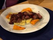 Roastbeefstreifen in Rotweinsauce mit Vanille - Steckrübenpüree (Männer) - Rezept