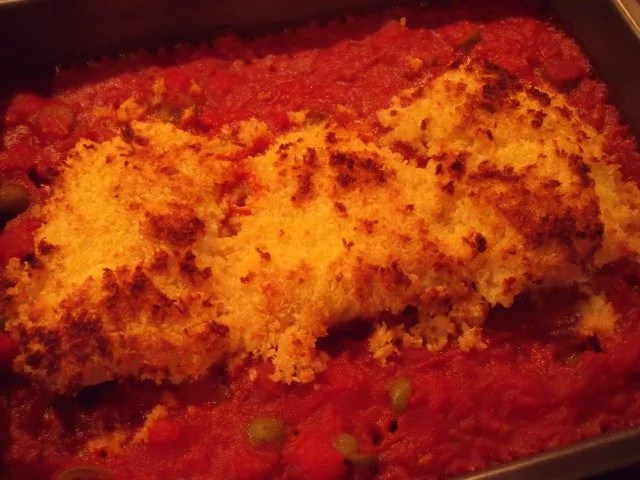 Rezept: Fisch mit Kokos-Kruste in Tomatensauce Fisch mit Kokos-Kruste in Tomatensauce - Rezept