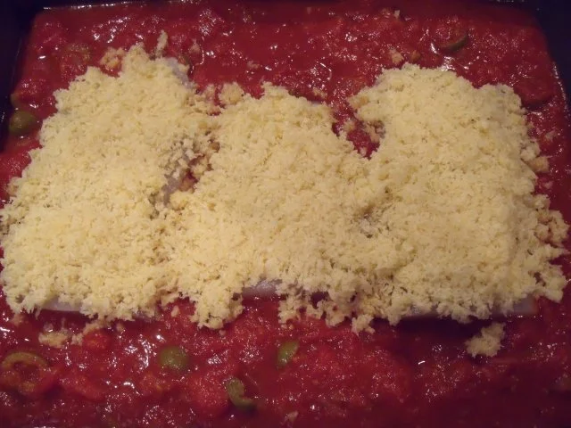 Rezept: Fisch mit Kokos-Kruste in Tomatensauce Bild Nr. 3 Fisch mit Kokos-Kruste in Tomatensauce - Rezept - Bild Nr. 3