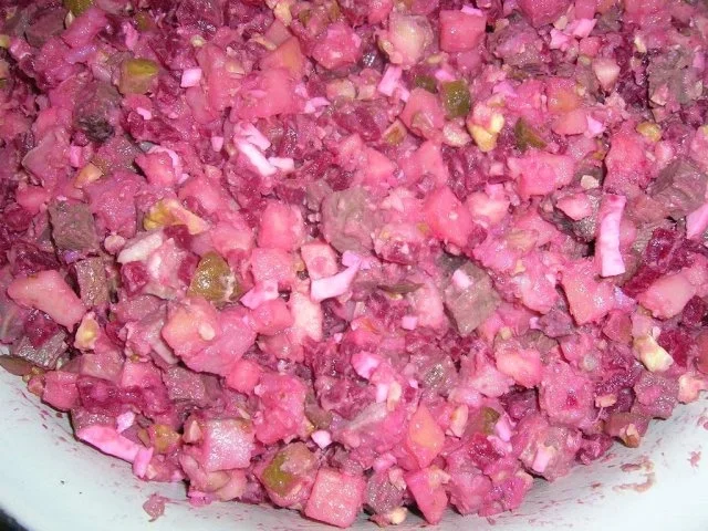 Weihnachtlicher Heringsalat nach alter Familientradition - Rezept - Bild Nr. 5