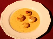 Rezept: Jakobsmuscheln in Joghurt-Safran-Soรe Jakobsmuscheln in Joghurt-Safran-Soรe - Rezept