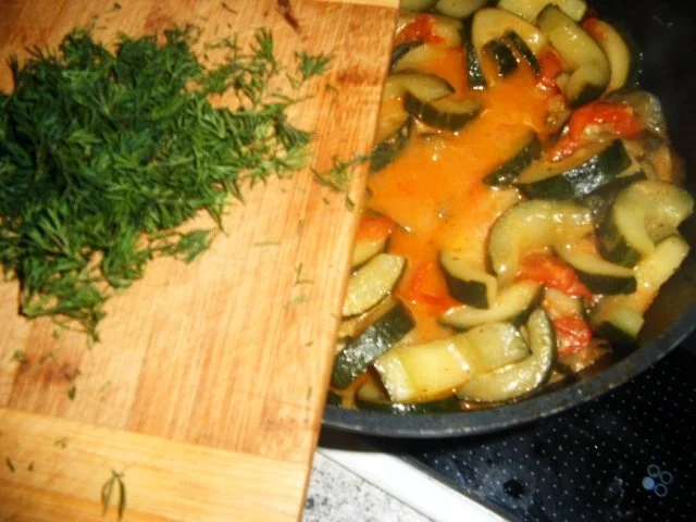 Lachs mit Gurken -Zuccinigemüse - Rezept - Bild Nr. 9