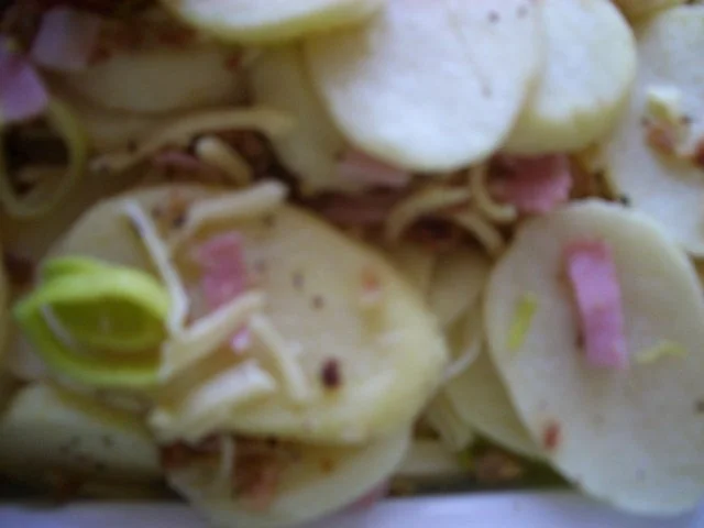 Kartoffelgratin mit Schinken und Toastzwiebeln - Rezept - Bild Nr. 2