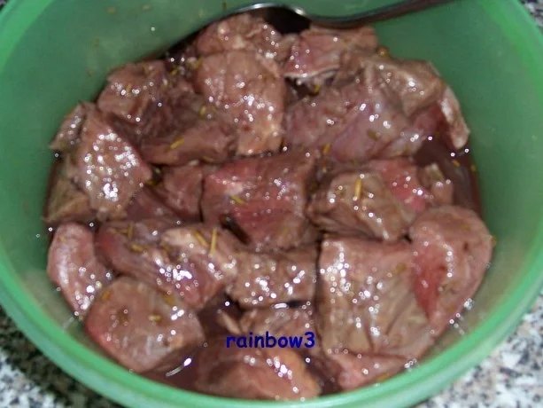 Rezept: Kochen: In Rotweinsauce geschmortes Gulasch Bild Nr. 4 Kochen: In Rotweinsauce geschmortes Gulasch - Rezept - Bild Nr. 4