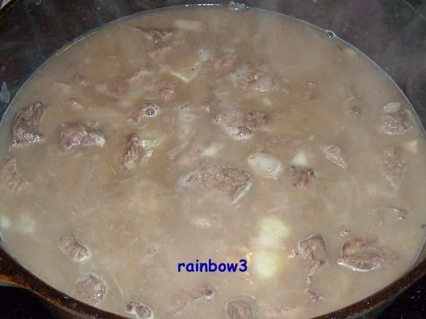 Rezept: Kochen: In Rotweinsauce geschmortes Gulasch Bild Nr. 6 Kochen: In Rotweinsauce geschmortes Gulasch - Rezept - Bild Nr. 6