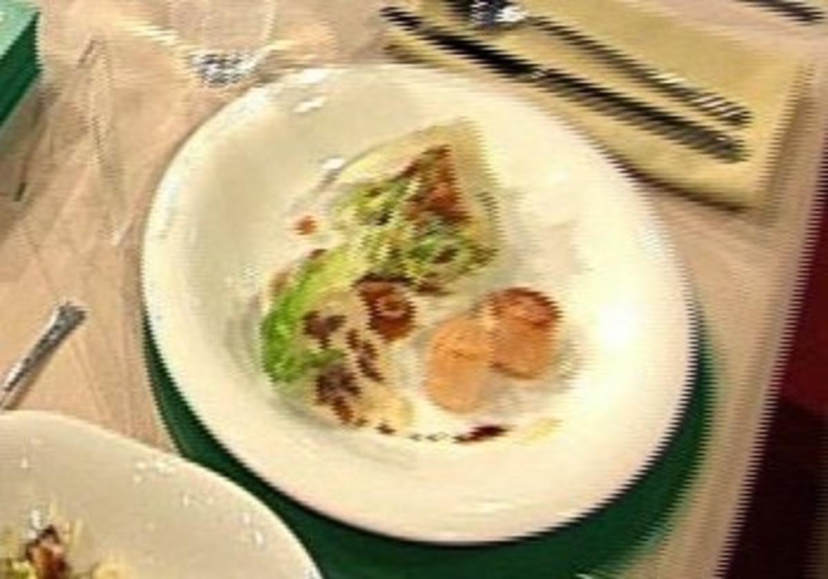 Caesar Salad mit Jakobsmuscheln à la Kleeberg - Rezept von Promi
Kocharena