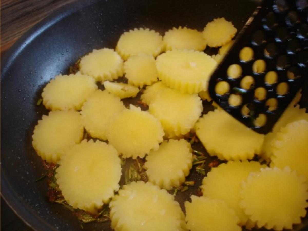 Bratkartoffeln mit Kartoffelblüten - Rezept - Bild Nr. 10