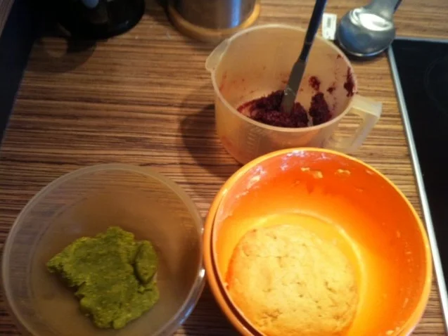 Rezept: "KUCHEN" Rot-Grüner Weihnachtsstollen Bild Nr. 2 "KUCHEN" Rot-Grüner Weihnachtsstollen - Rezept - Bild Nr. 2