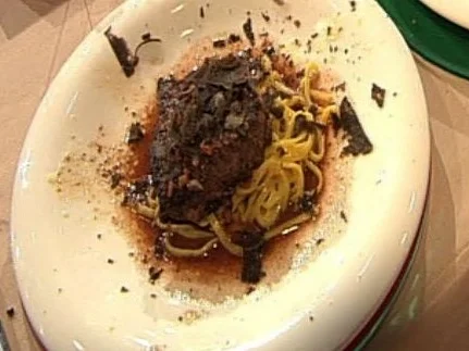 Medaillons vom Bisonfilet mit Trüffelnudeln (Helmut Zerlett) - Rezept