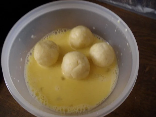 Rezept: Mandel-Marmelade-Plätzchen Bild Nr. 5 Mandel-Marmelade-Plätzchen - Rezept - Bild Nr. 5