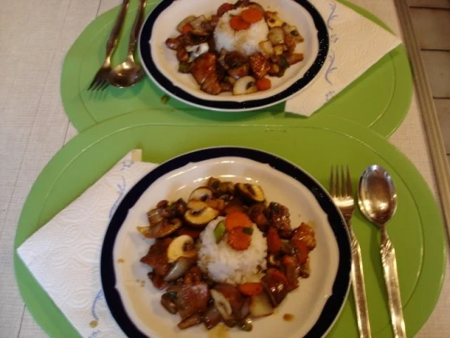 Pikante asiatische Hähnchennuggets mit knackigem Gemüse und Reis - Rezept - Bild Nr. 11