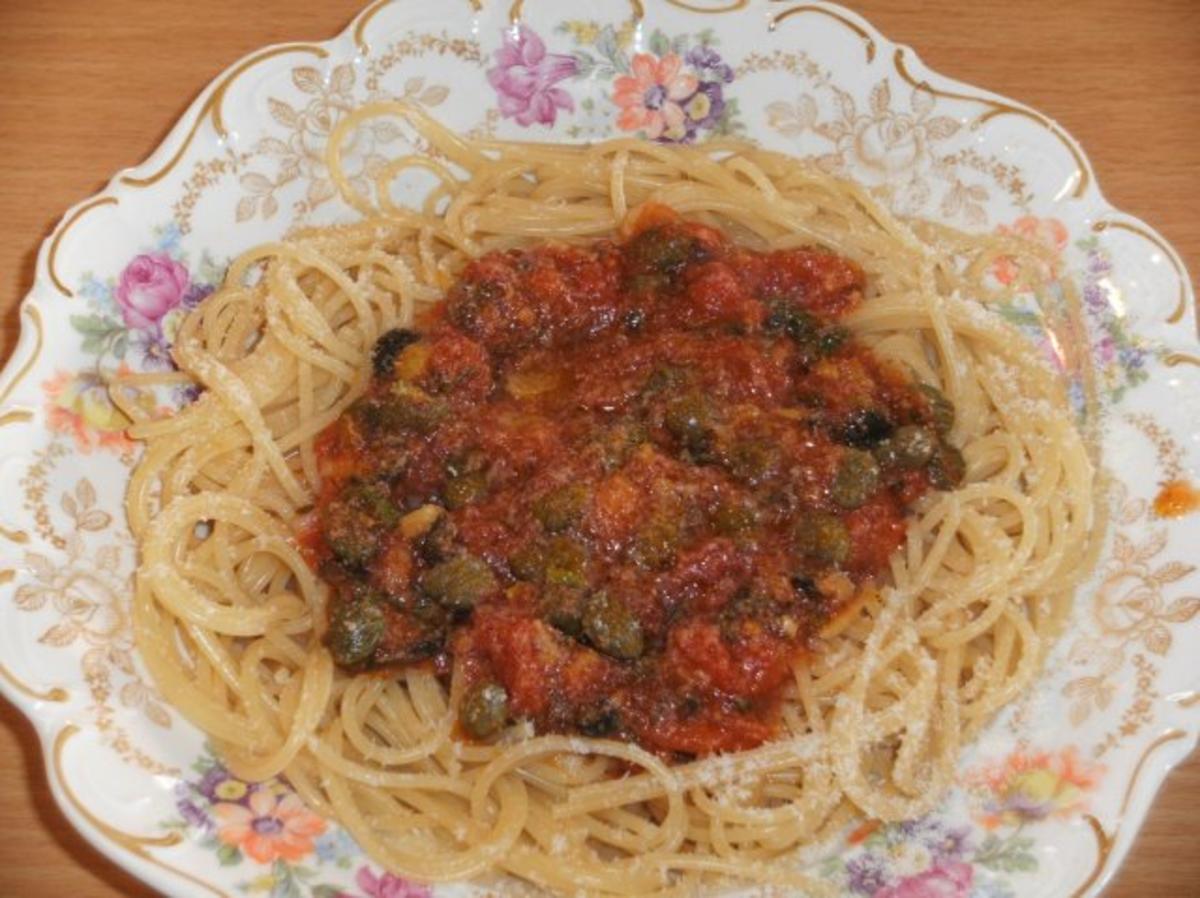 Hauptgericht: Spaghetti alla puttanesca - Rezept