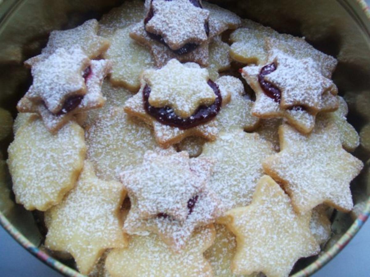 Zarte Butterplätzchen - Rezept mit Bild - kochbar.de