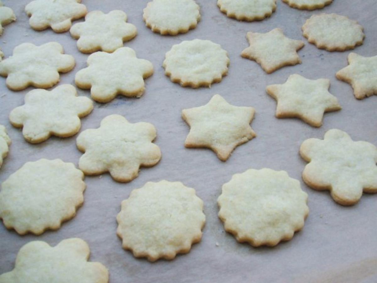 Zarte Butterplätzchen - schnell &amp; einfach - von altemutter