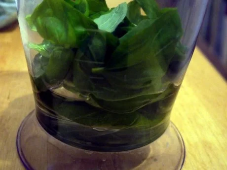 Sesam-Minz-Pesto - Rezept - Bild Nr. 2