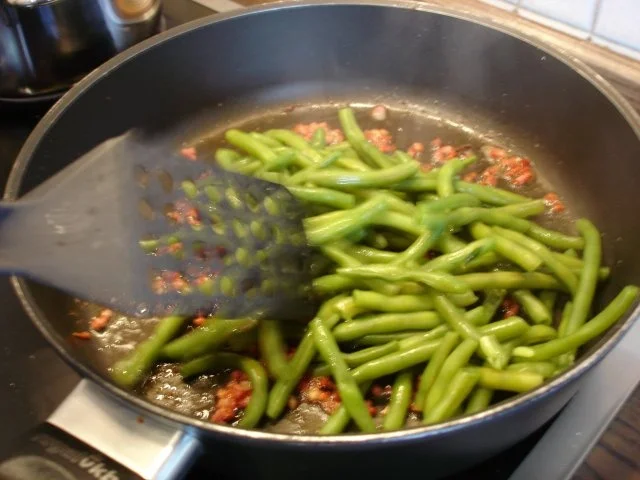 Matjesfilet mit grünen Bohnen und Salzkartoffeln *) - Rezept - Bild Nr. 11