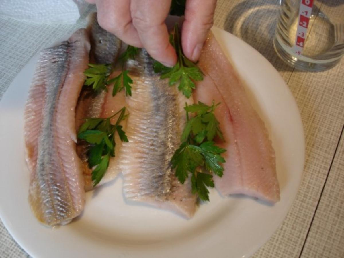 Matjesfilet mit grünen Bohnen und Salzkartoffeln * - einfach - von MausVoh Matjesfilet mit grünen Bohnen und Salzkartoffeln * - einfach - von MausVoh
