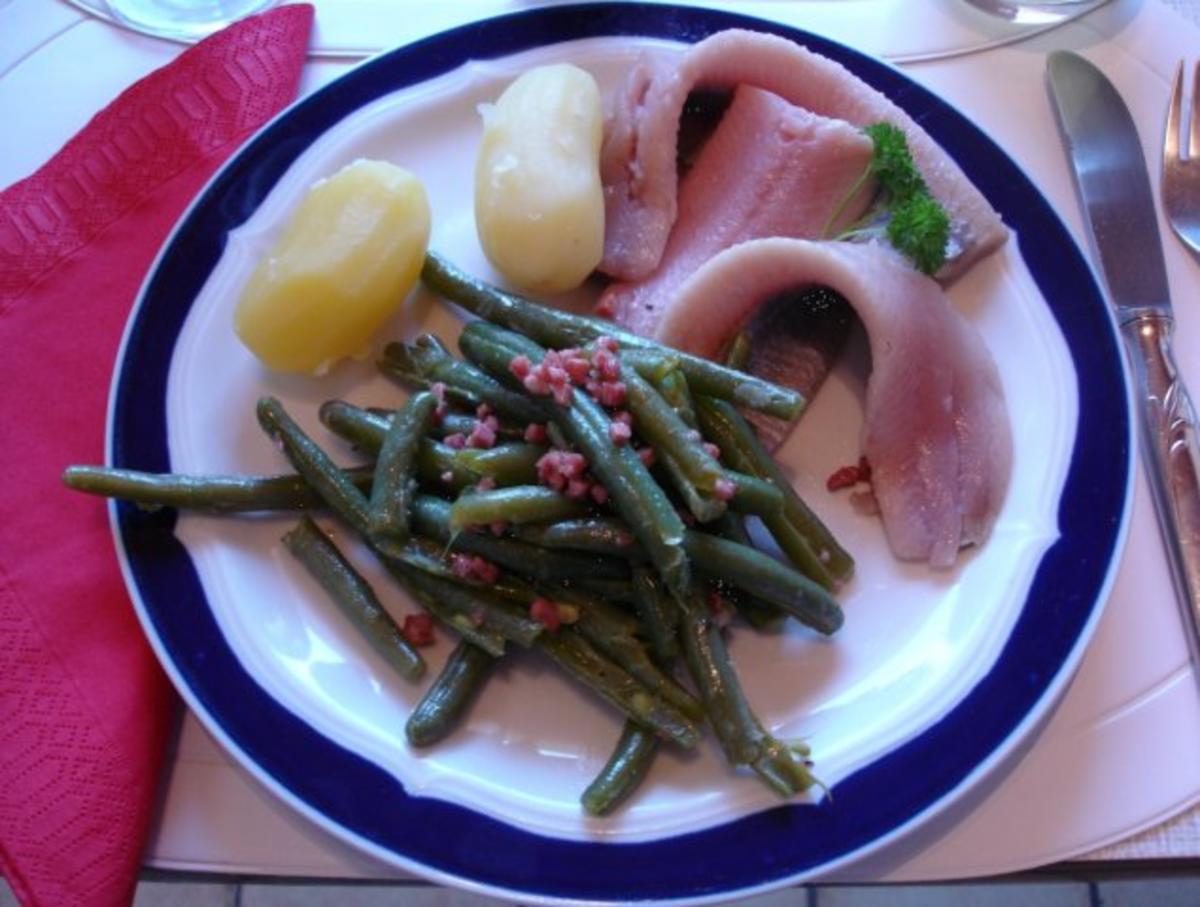 Matjesfilet mit grünen Bohnen und Salzkartoffeln *) - Rezept - Bild Nr. 15