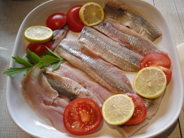 Matjesfilet mit grünen Bohnen und Salzkartoffeln *) - Rezept