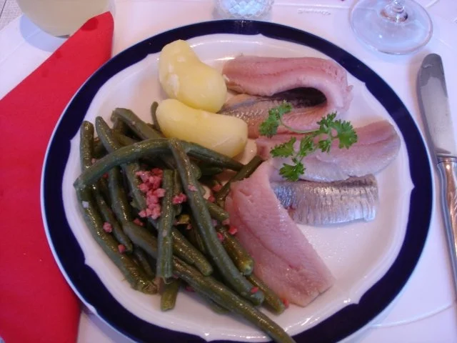 Matjesfilet mit grünen Bohnen und Salzkartoffeln *) - Rezept - Bild Nr. 16