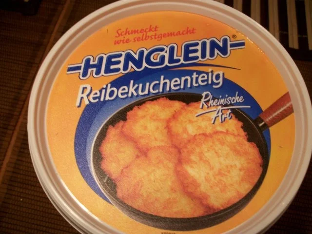 Rezept: Reibekuchen mal anders...... Mit Lachs, Wildpreiselbeeren und Sahne-Meerrettich...... Bild Nr. 5 Reibekuchen mal anders...... Mit Lachs, Wildpreiselbeeren und Sahne-Meerrettich...... - Rezept - Bild Nr. 5