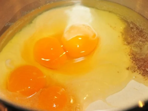 Adventskalender 16. Tag: frittiere Käsknöpfle (Käsespätzle) Taler - Rezept - Bild Nr. 3