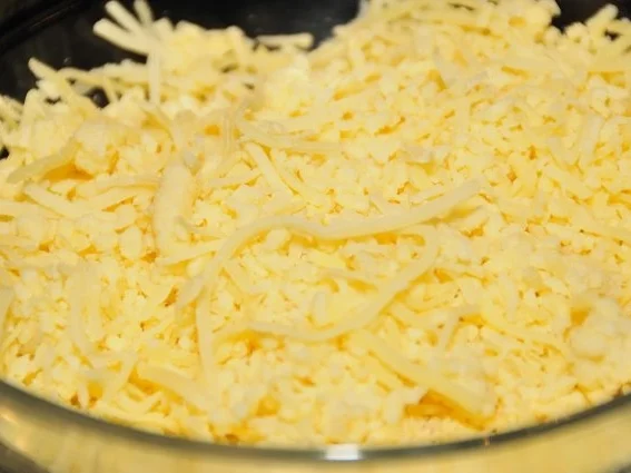 Adventskalender 16. Tag: frittiere Käsknöpfle (Käsespätzle) Taler - Rezept - Bild Nr. 5