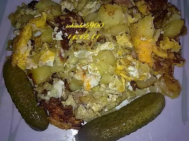 Pfannengerichte: Resteverwertung, Kartoffeln Pfanne mit Tomate und Ei - Rezept - Bild Nr. 2