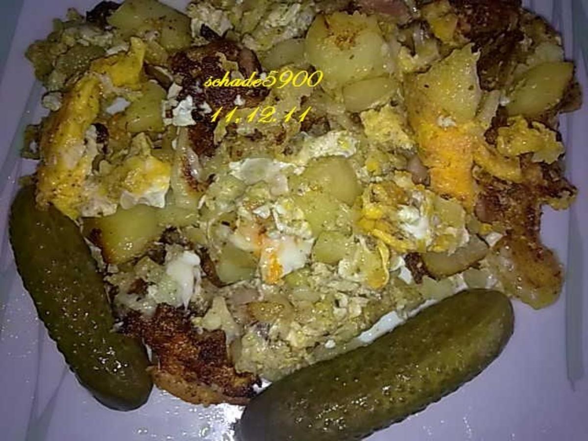 Pfannengerichte: Resteverwertung, Kartoffeln Pfanne mit Tomate und Ei ...
