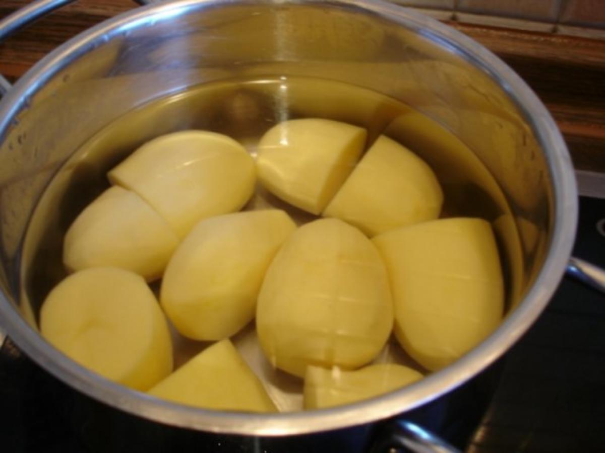 Eisbein mit Sauerkraut und Salzkartoffeln - Rezept - Bild Nr. 6