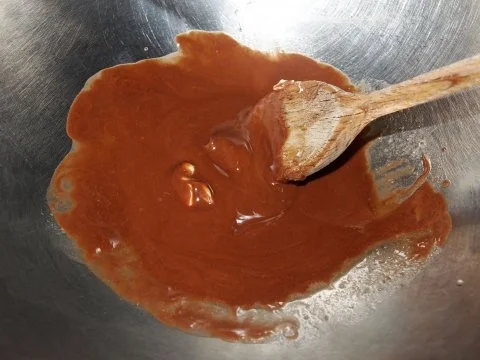 Haselnuss-Nougat-Soufflé mit Gewürzorangen und Vanillesabayone - Rezept - Bild Nr. 5