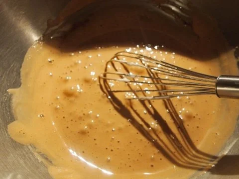 Haselnuss-Nougat-Soufflé mit Gewürzorangen und Vanillesabayone - Rezept - Bild Nr. 6