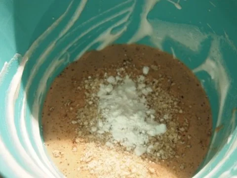 Haselnuss-Nougat-Soufflé mit Gewürzorangen und Vanillesabayone - Rezept - Bild Nr. 8