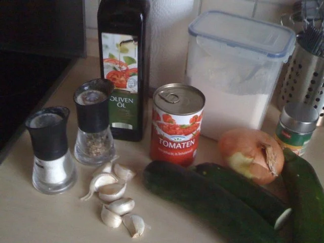 Leo´s Zucchini-Knoblauch-Pizza - Rezept - Bild Nr. 2