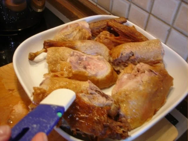 Rezept: Pekingente mit Erdnusssauce und Gemüsereis mit Möhrenblüten Bild Nr. 8 Pekingente mit Erdnusssauce und Gemüsereis mit Möhrenblüten - Rezept - Bild Nr. 8