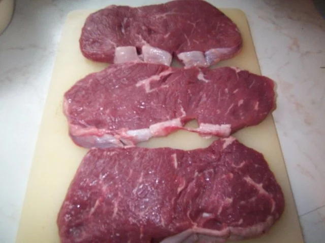 Rumpsteak unter einer Decke aus Kräuterseitlingen und röschen Kartoffeln - Rezept - Bild Nr. 5